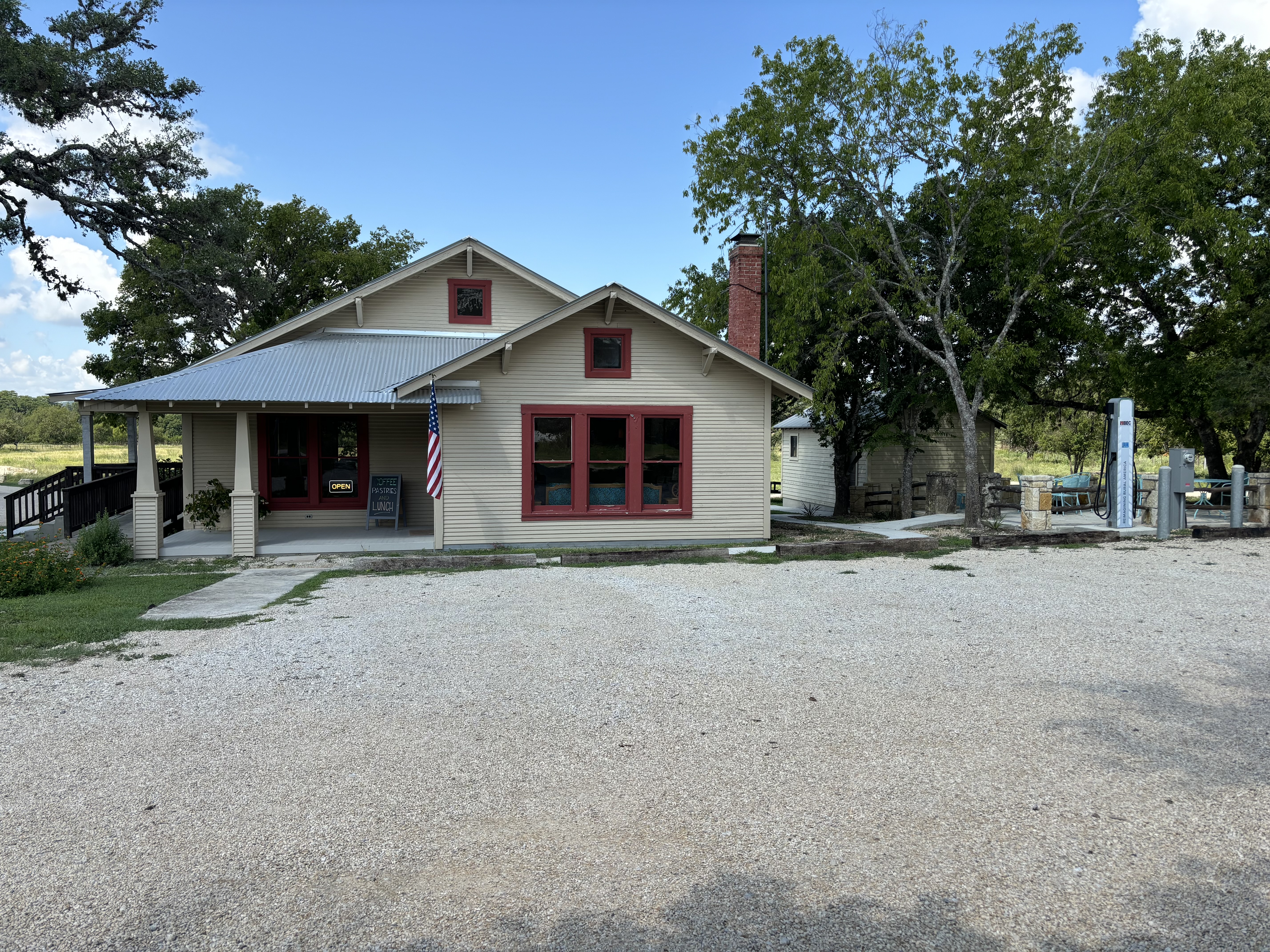 River Oaks Courts | Medina